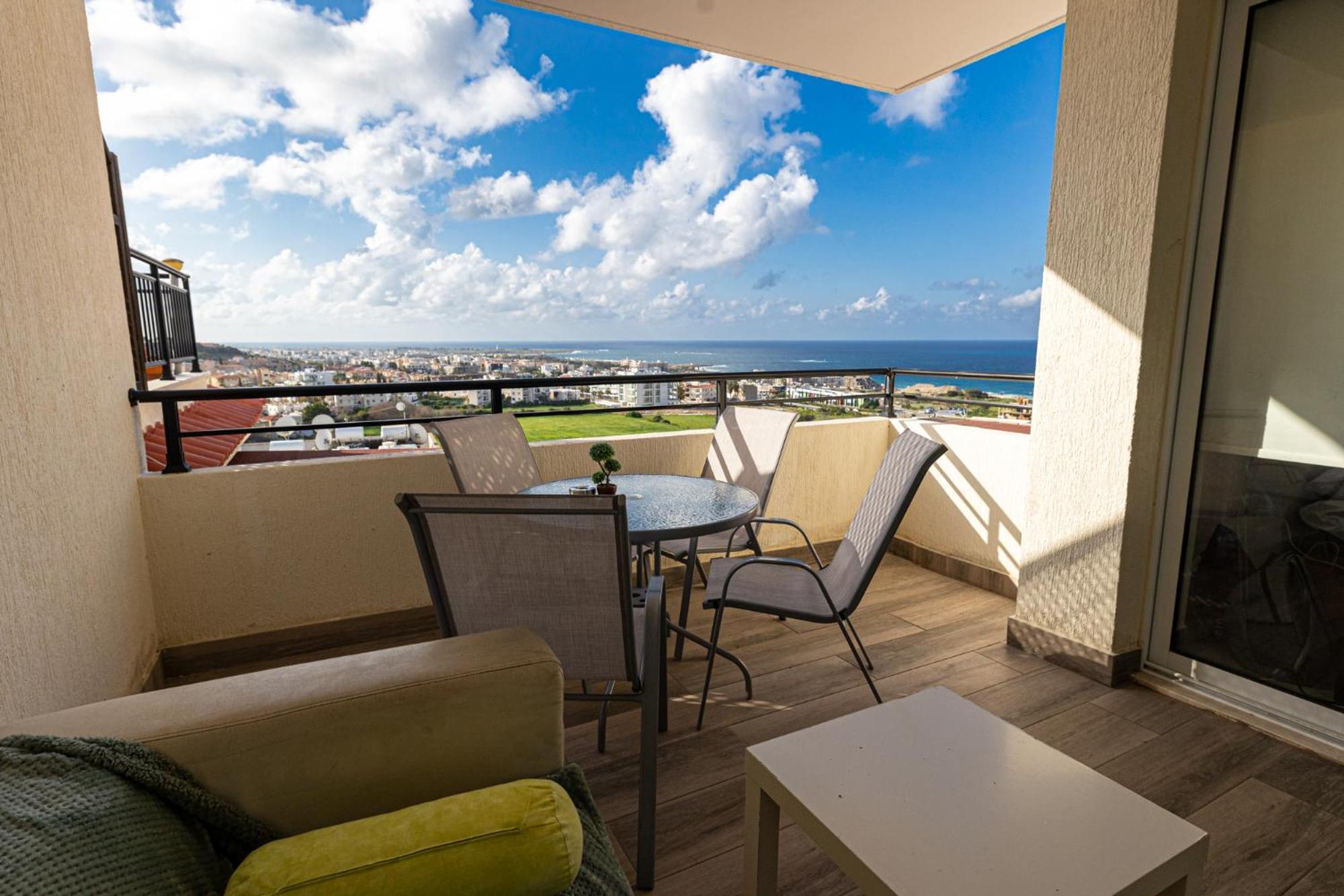 Eden Blue-Horizon 1B, Paphos, Sea View, Pool Apartman Konia Kültér fotó