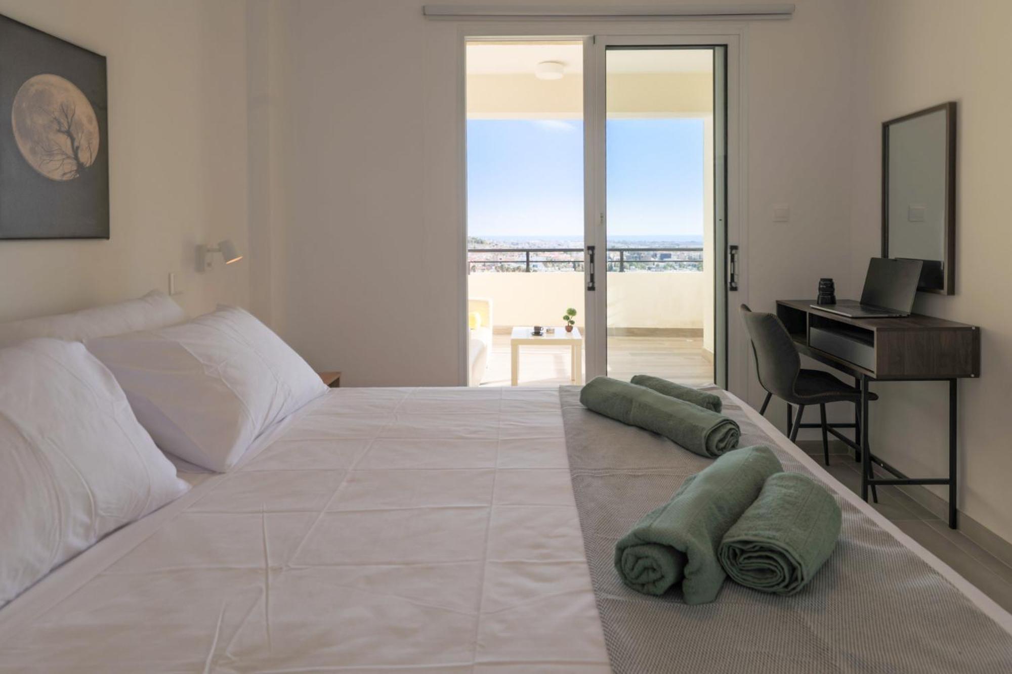 Eden Blue-Horizon 1B, Paphos, Sea View, Pool Apartman Konia Kültér fotó
