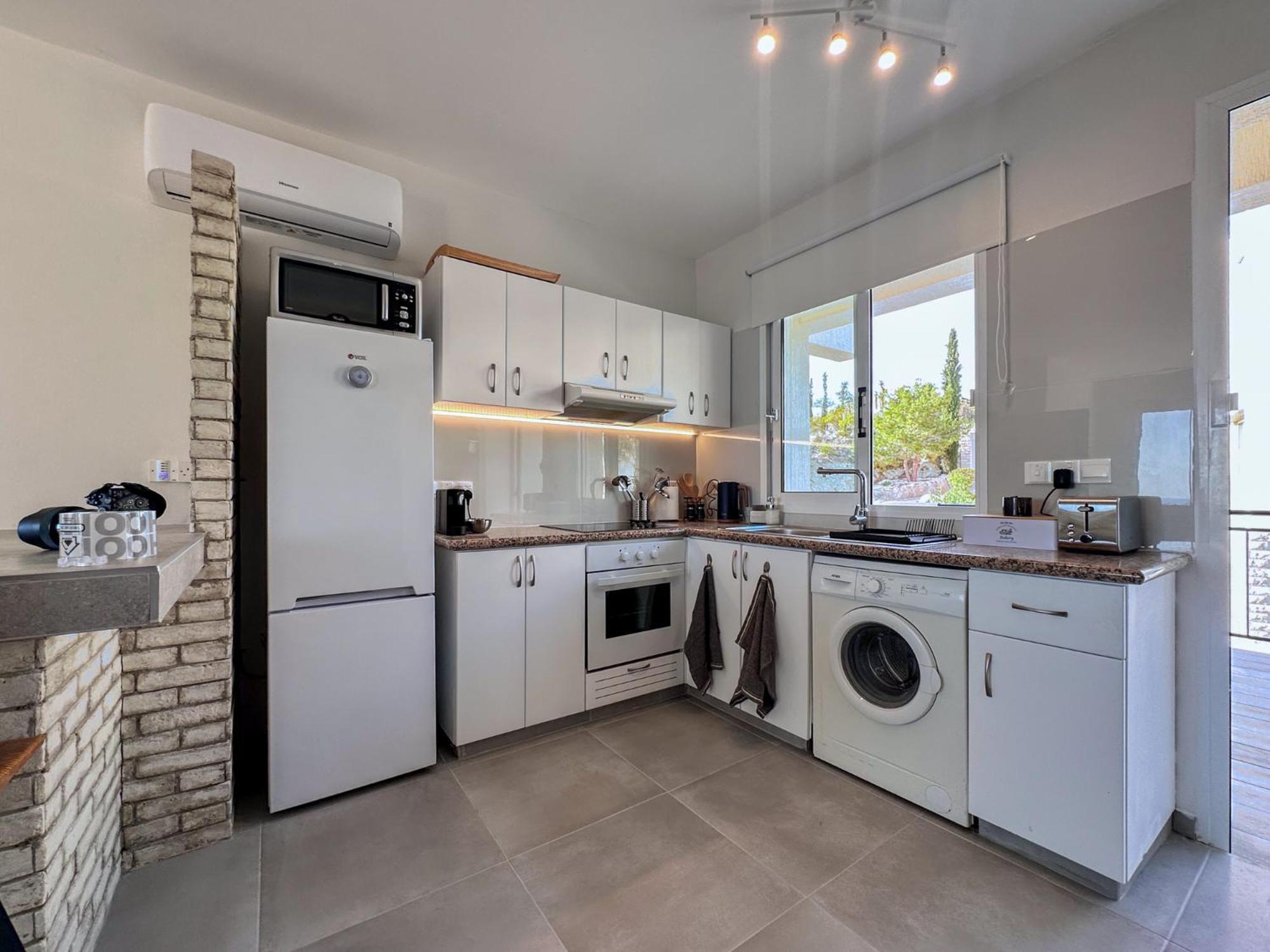 Eden Blue-Horizon 1B, Paphos, Sea View, Pool Apartman Konia Kültér fotó