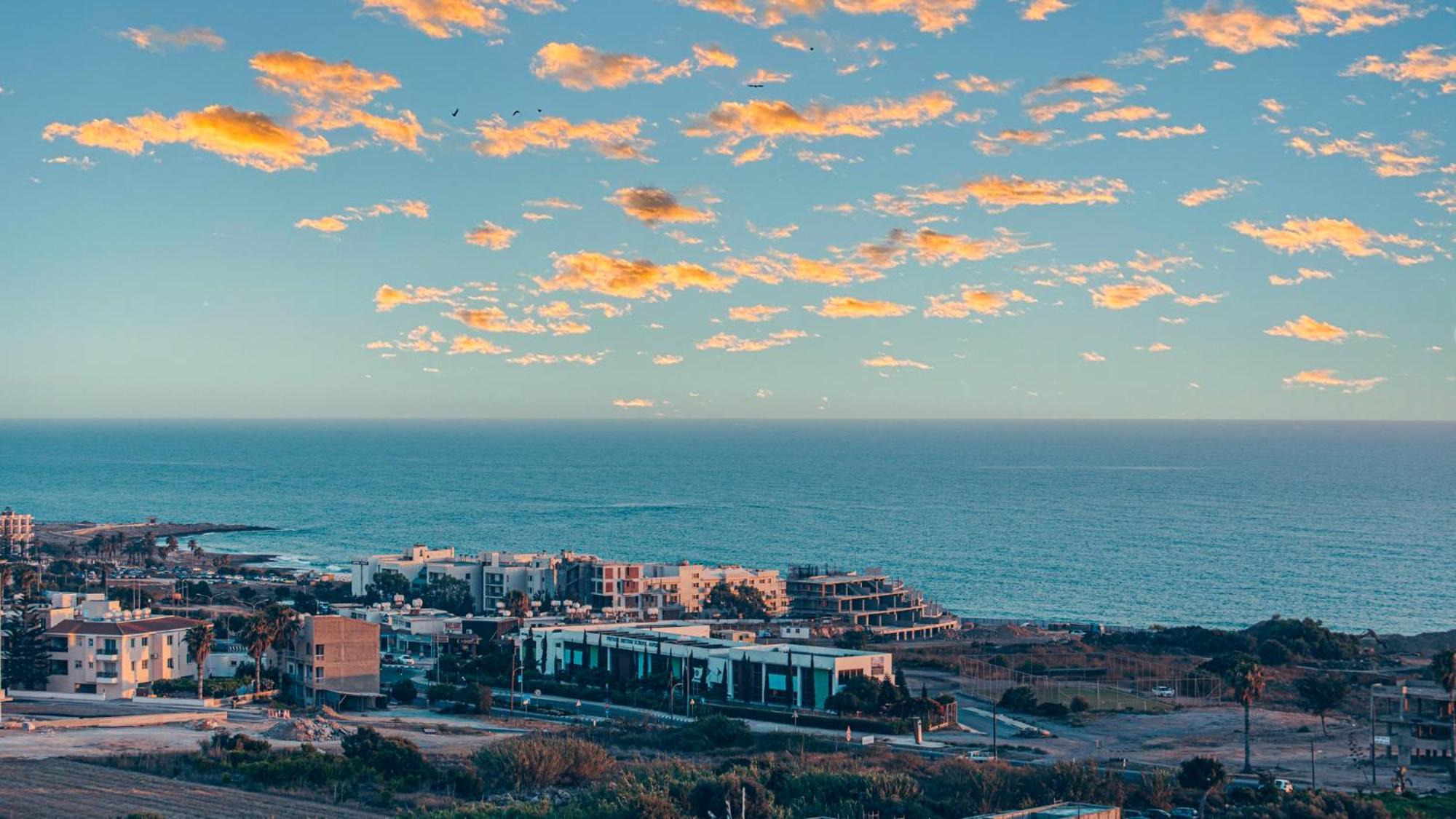 Eden Blue-Horizon 1B, Paphos, Sea View, Pool Apartman Konia Kültér fotó